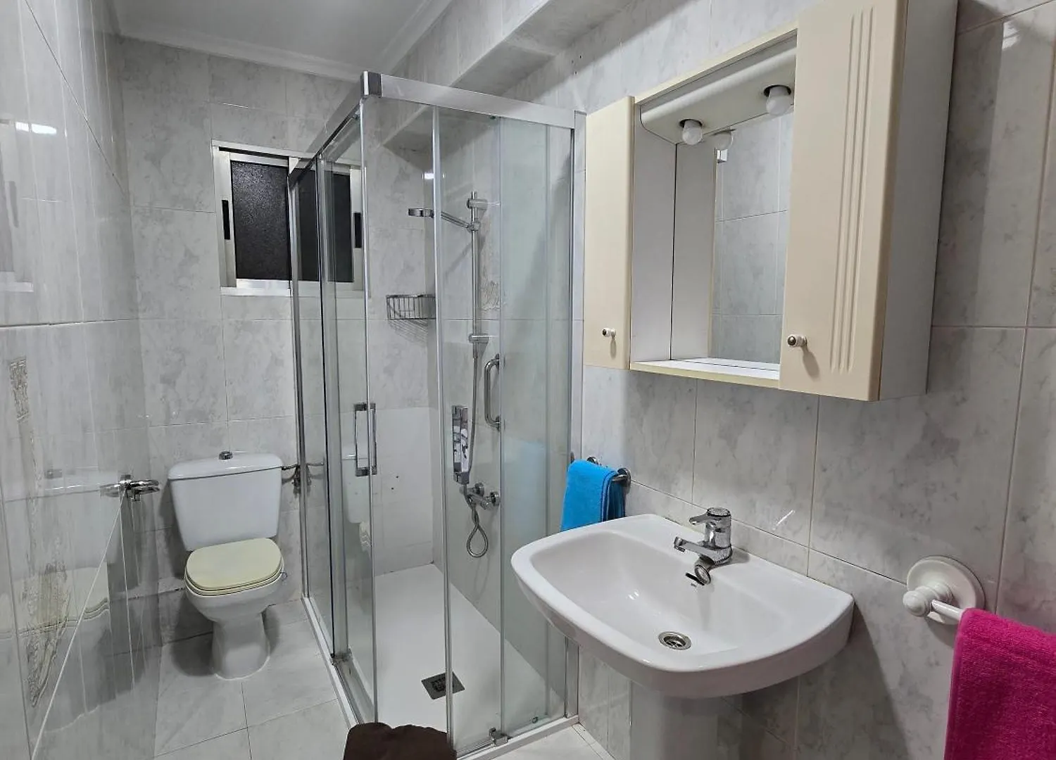 Apartamento Familiar Centrico Grupo Rh-72 Santander Spain